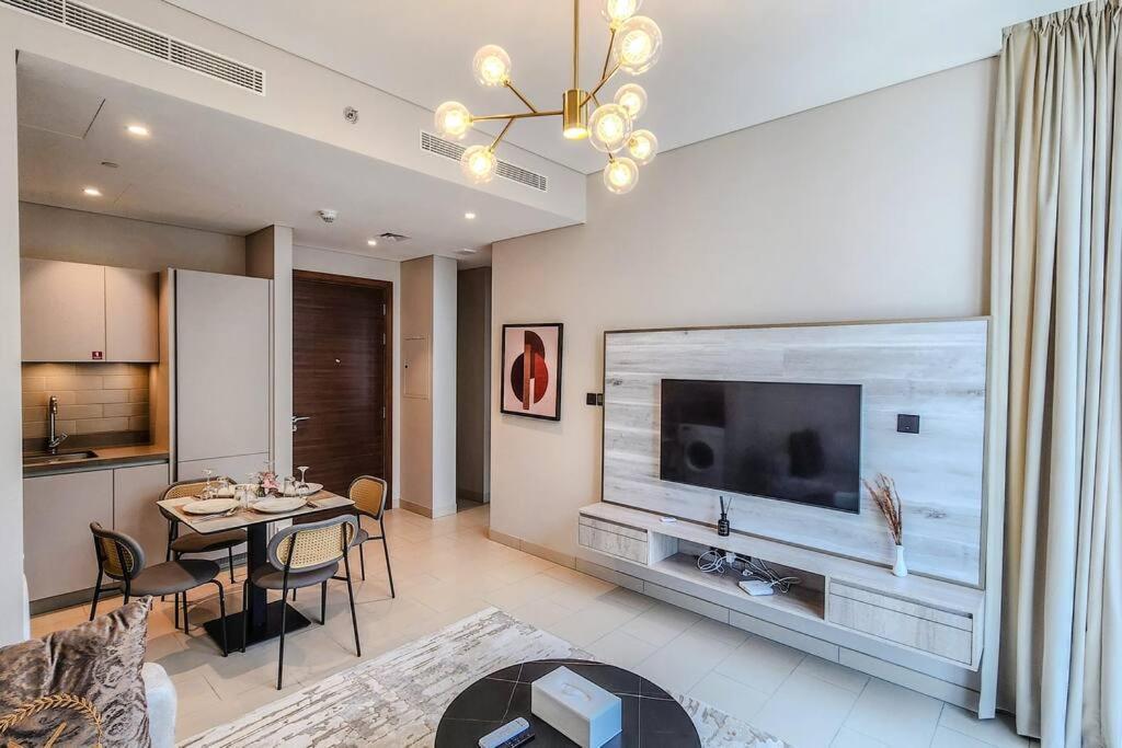 By Latinem Luxury 1br Cvr B3102 Near Burj Khalifa Apartment Dubai
